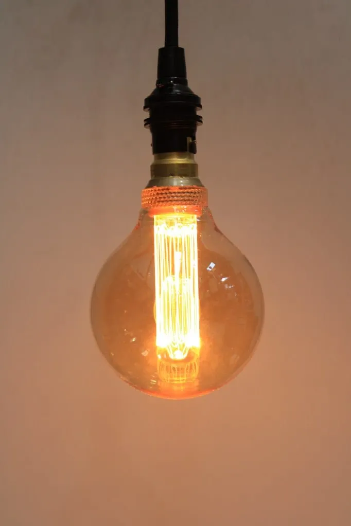 4W B22 Laser-cut Filament LED G95 Round Amber 1800K Bulb