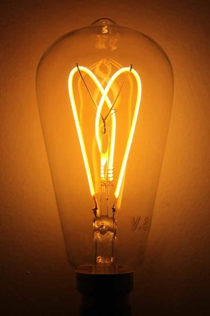 5W B22 Filament LED Cross Loop ST64 Teardrop 2200K Bulb Dimmable