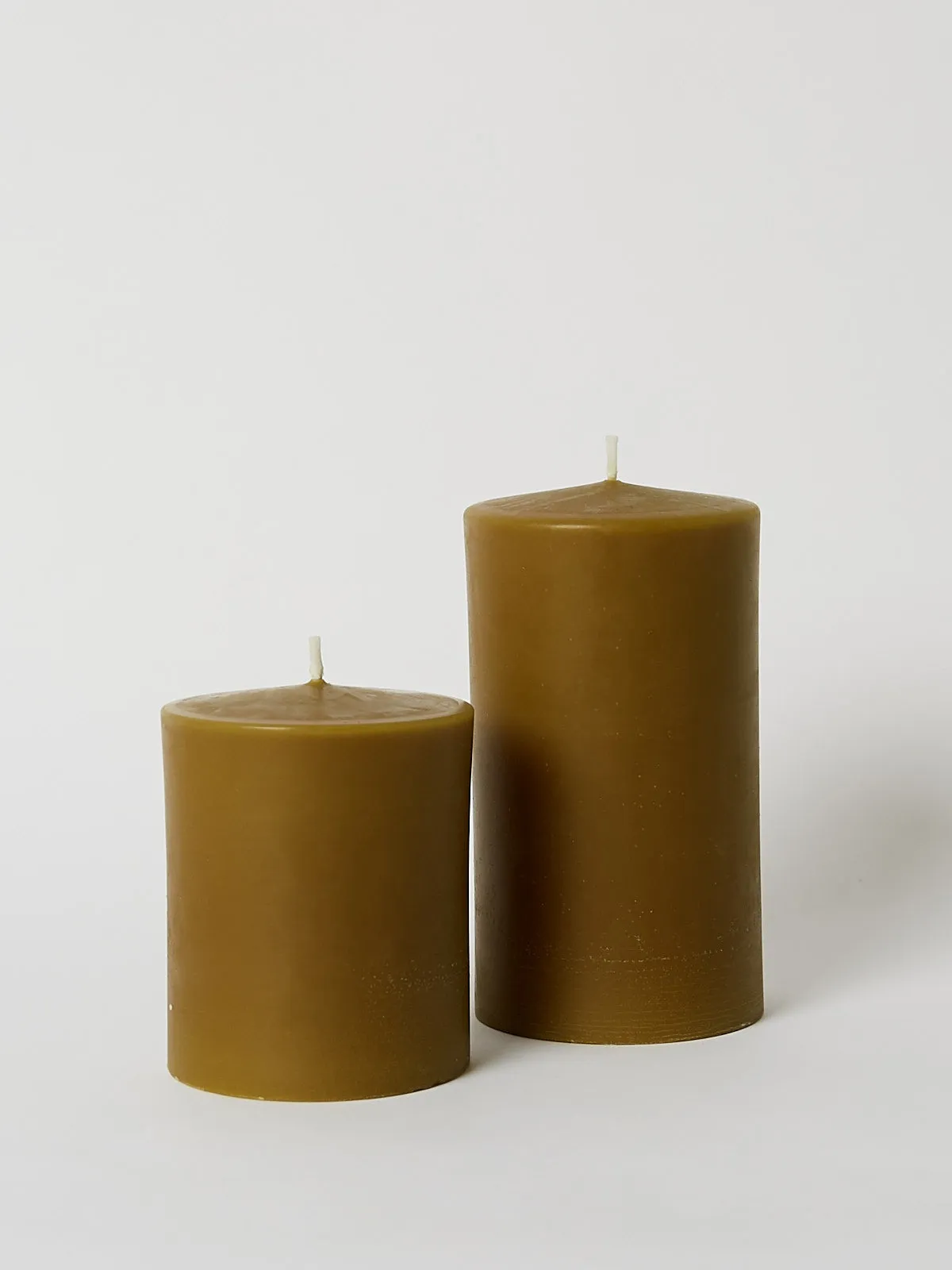 Beeswax Candle Colour Matcha Medium