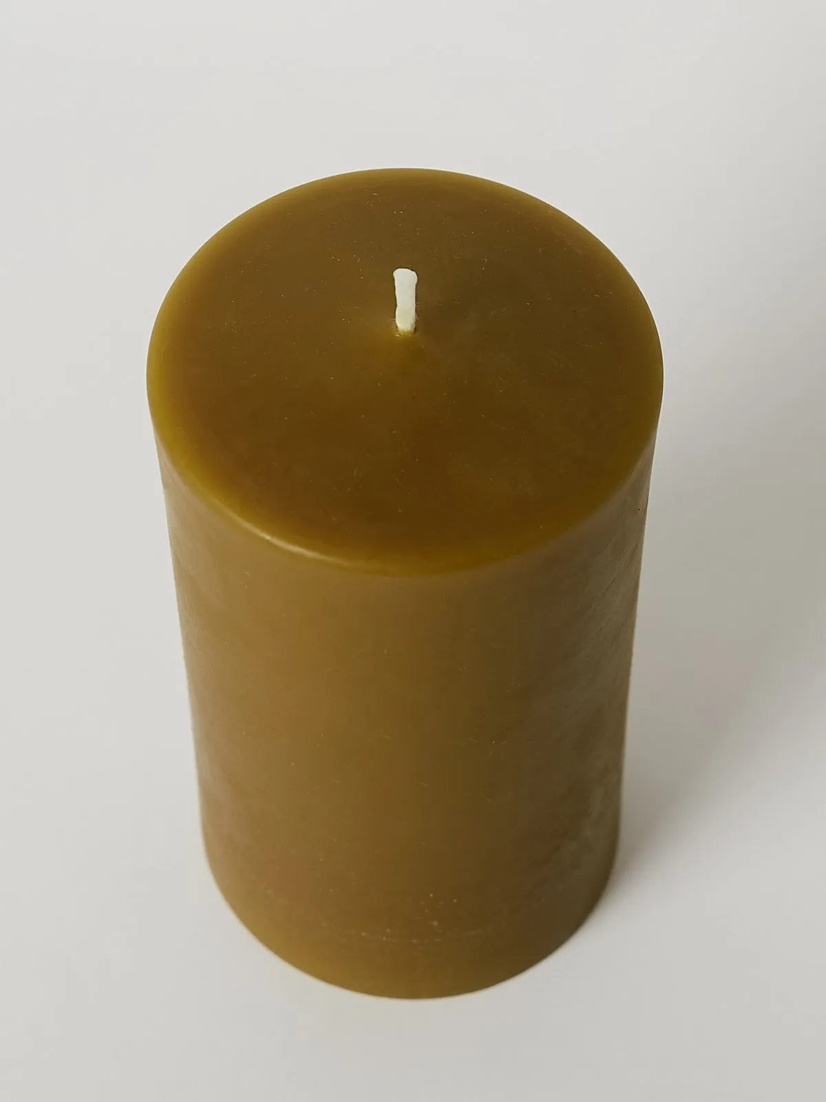 Beeswax Candle Colour Matcha Medium