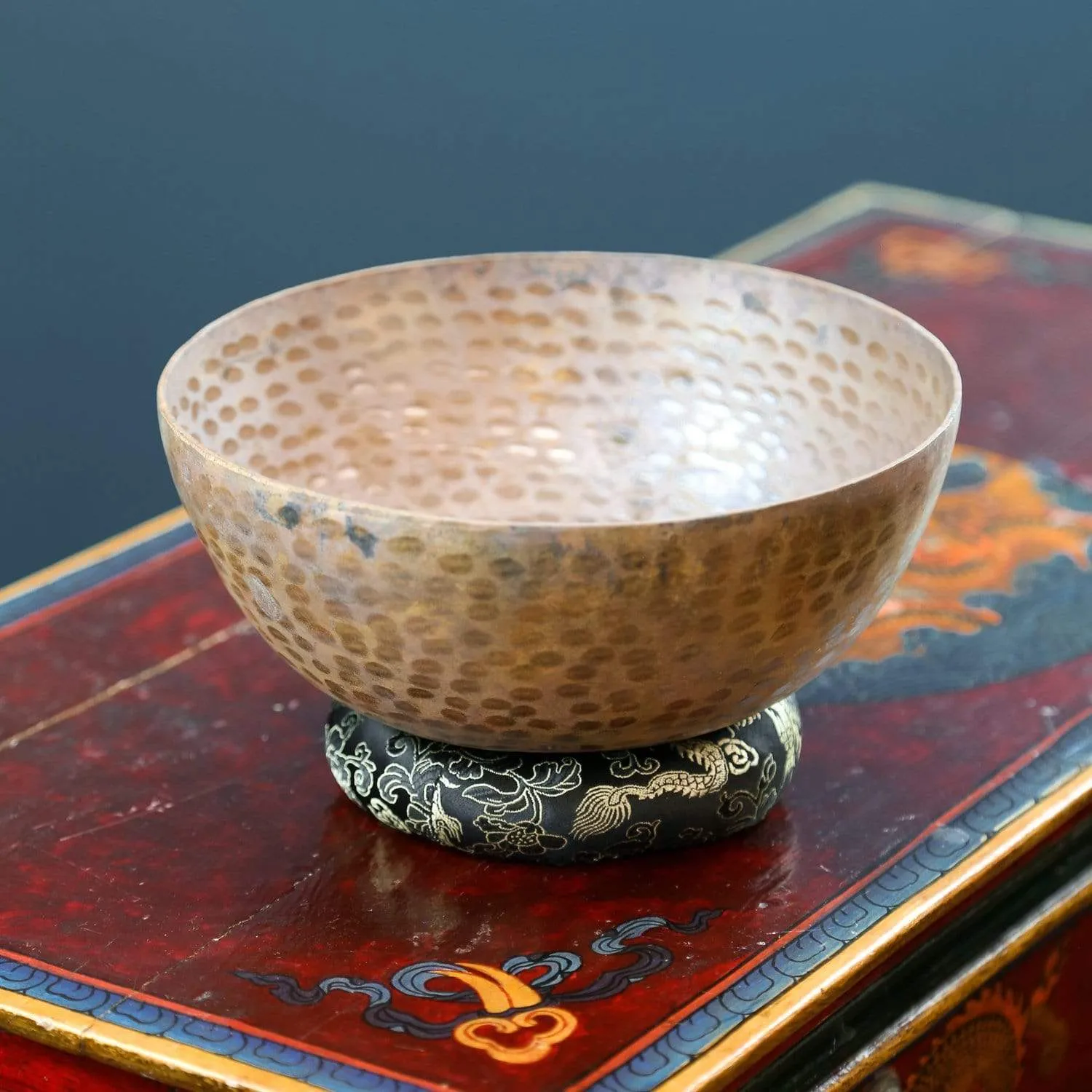 Black Singing Bowl Ring Cushion