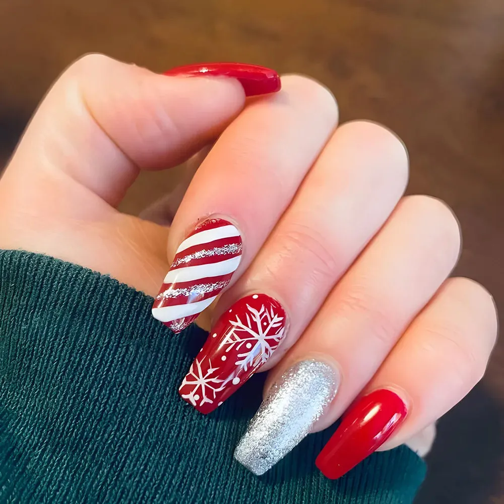 Christmas Nails Press on Snowflake Red Designs Almond Fake Nails Long Coffin Detachable False Nail for Women New Year Party