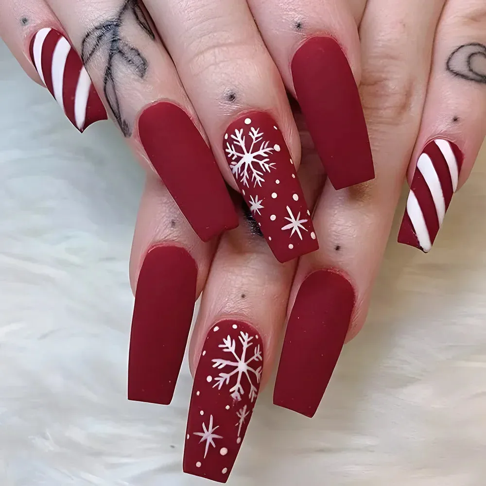 Christmas Nails Press on Snowflake Red Designs Almond Fake Nails Long Coffin Detachable False Nail for Women New Year Party