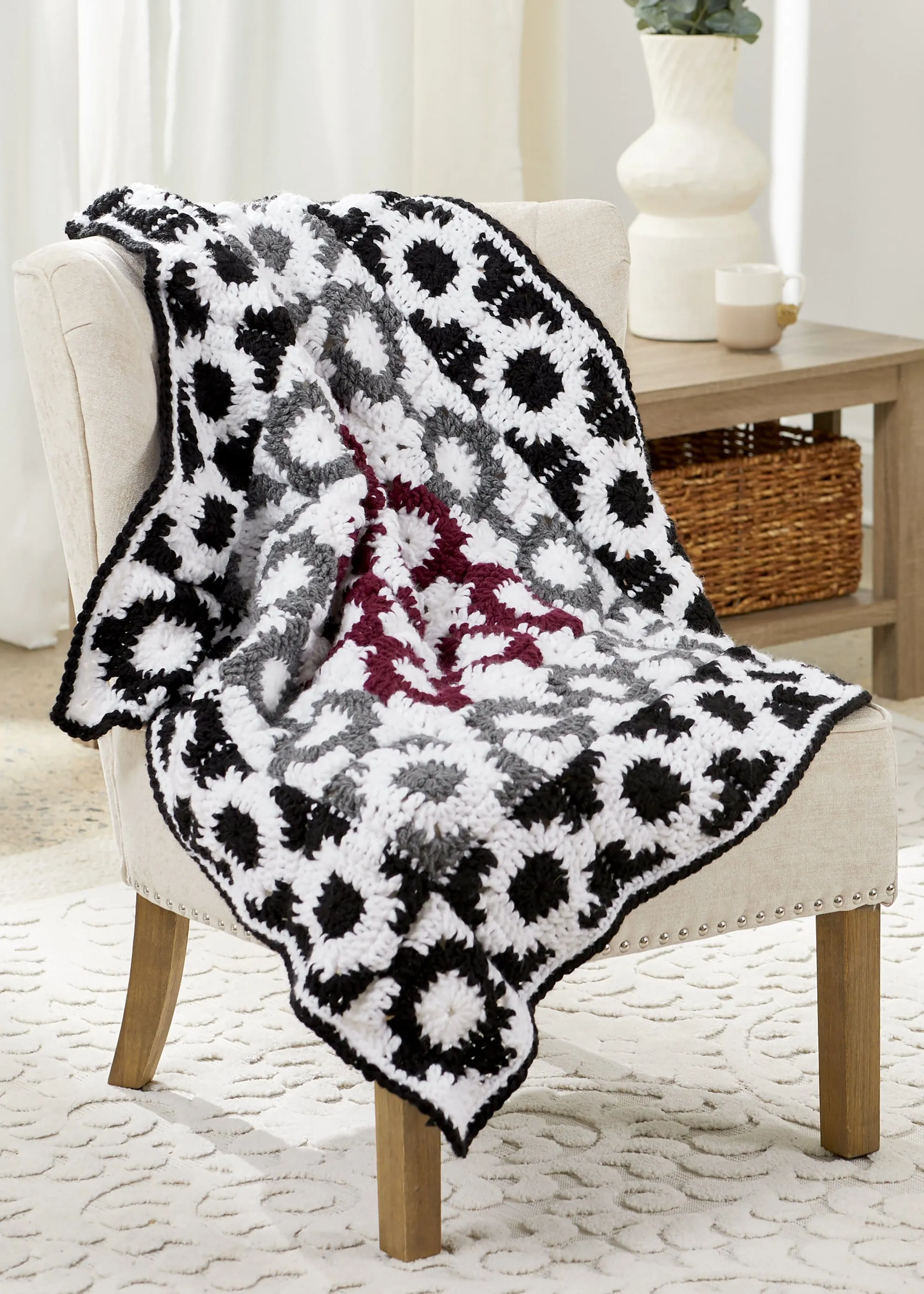 Graphic Motif Throw