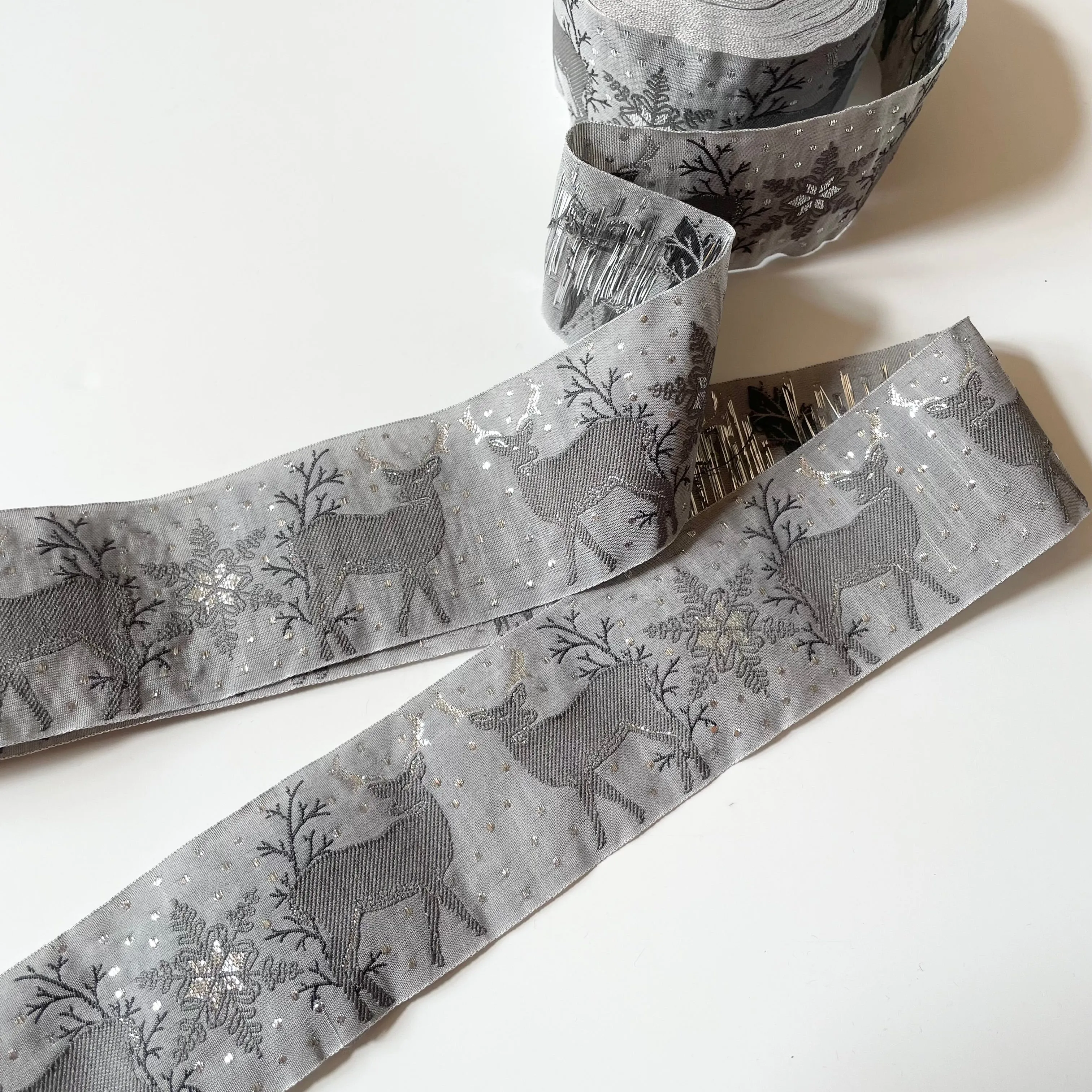 Kafka Ribbon : Deer - Gray / Silver