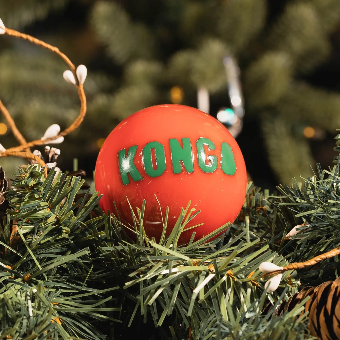 KONG Holiday Occassion Balls 4 Pack