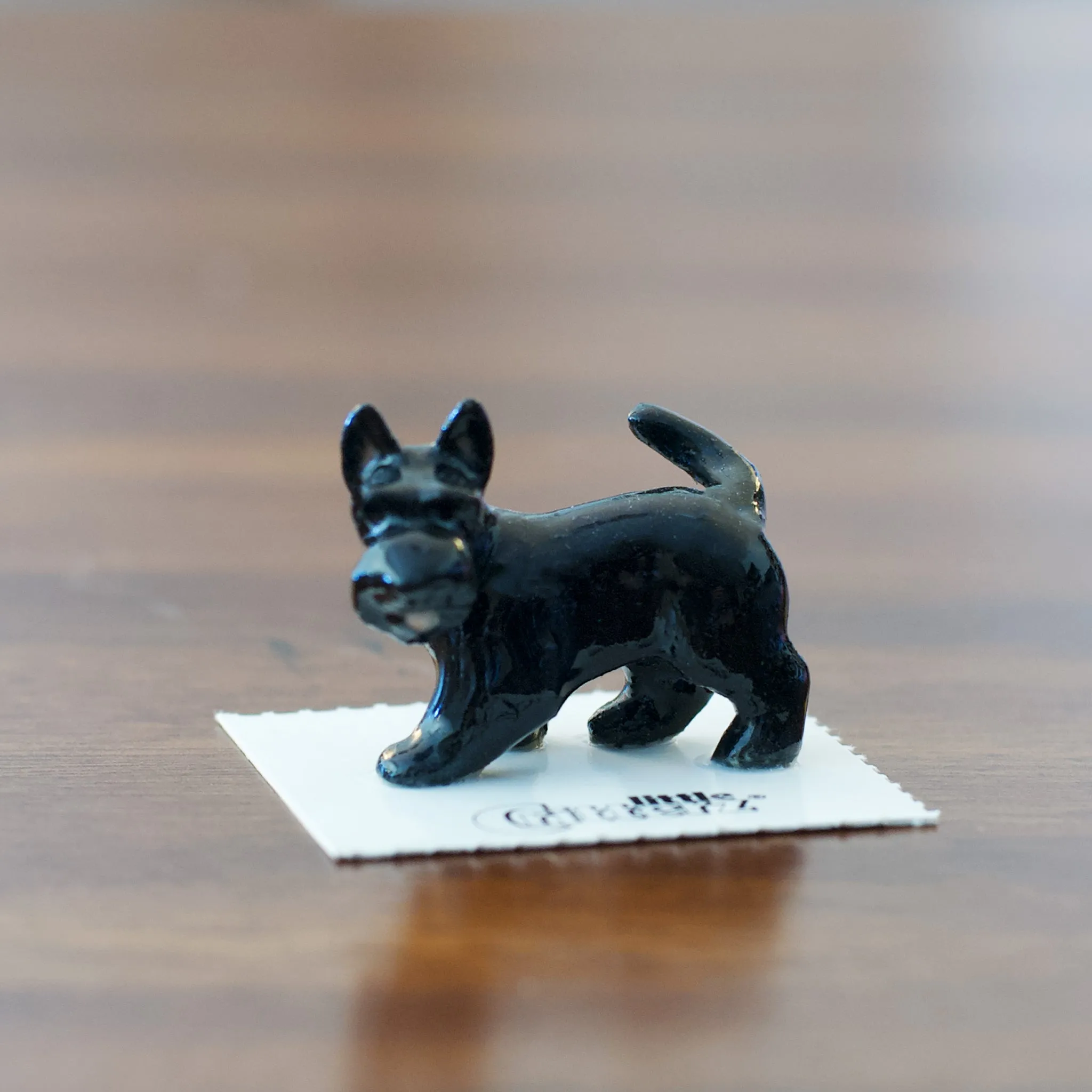 Presidential Pet Figurine: Miss Beazley