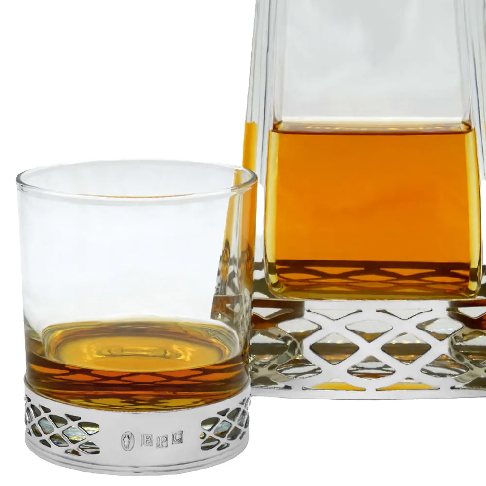 Uisge Beatha 650ml Whisky, Wine & Spirits Decanter Gift Set Includes 2x 11oz Uisge Beatha Pewter Tumblers